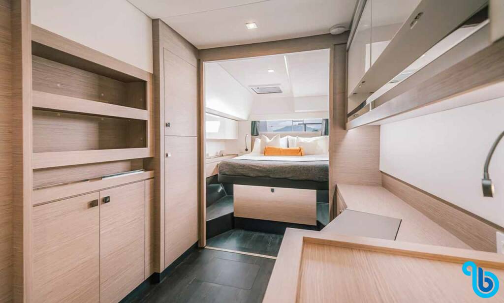 Fountaine Pajot Tanna 47, Sam