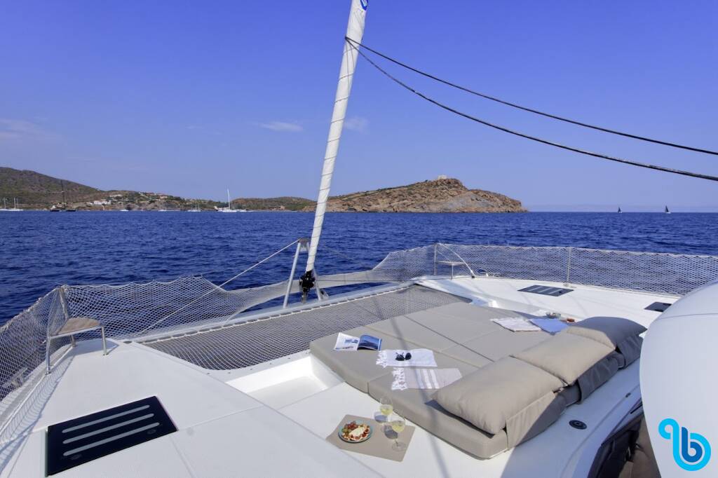 Fountaine Pajot Tanna 47, Helidoni