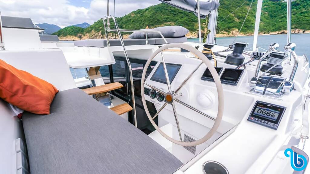 Fountaine Pajot Tanna 47, Blue Angel