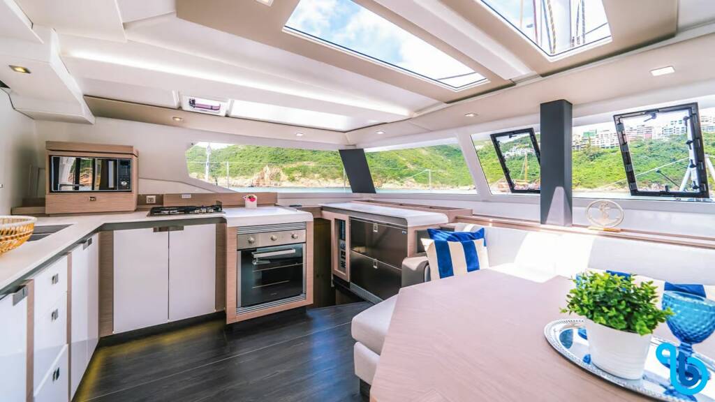 Fountaine Pajot Tanna 47, Blue Angel