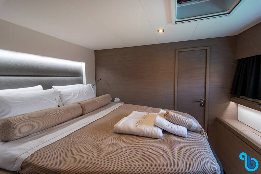 Fountaine Pajot , Alegria