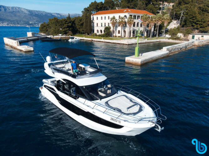 Galeon 440 