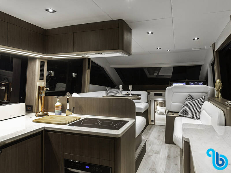 Galeon 480 Fly, no name