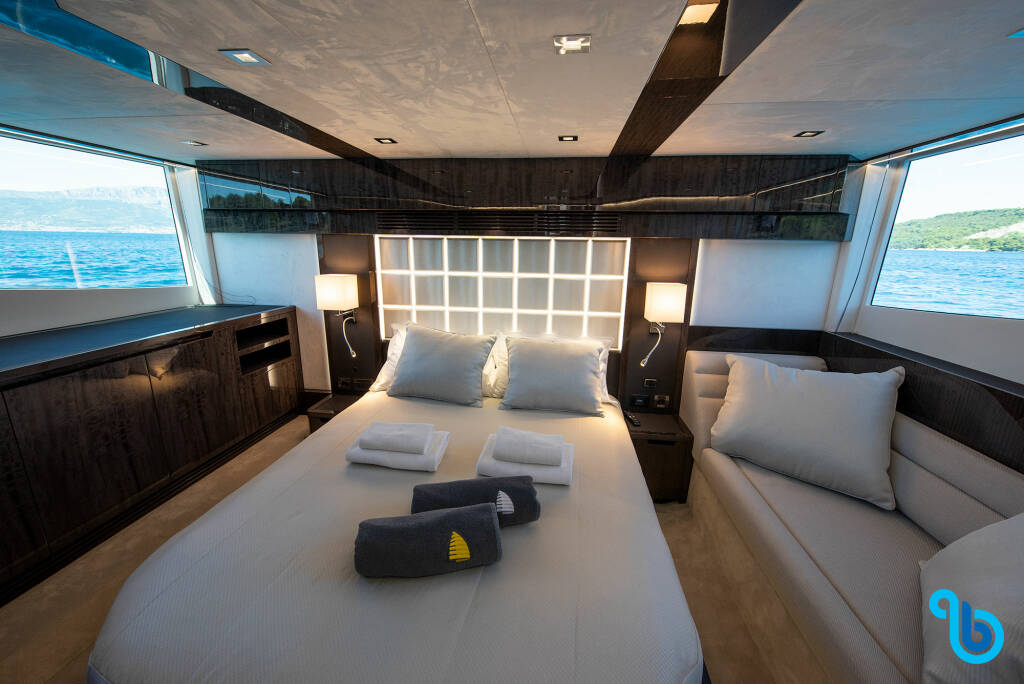 Galeon 500 Fly, 