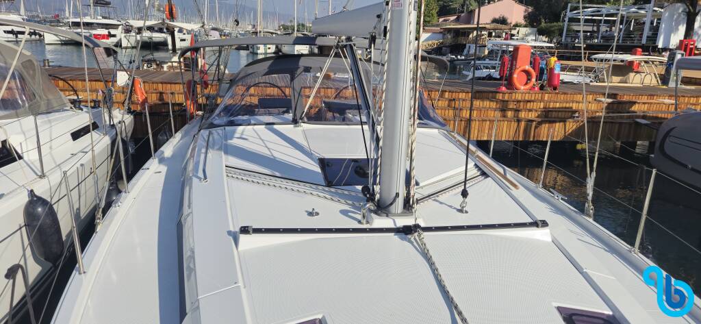 Hanse 410, 