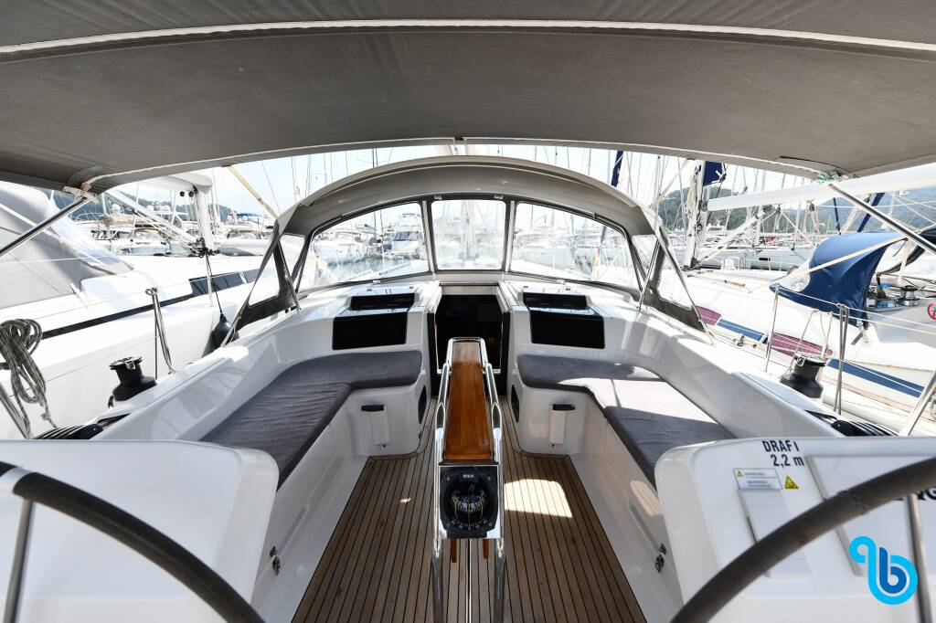 Hanse 458,  1