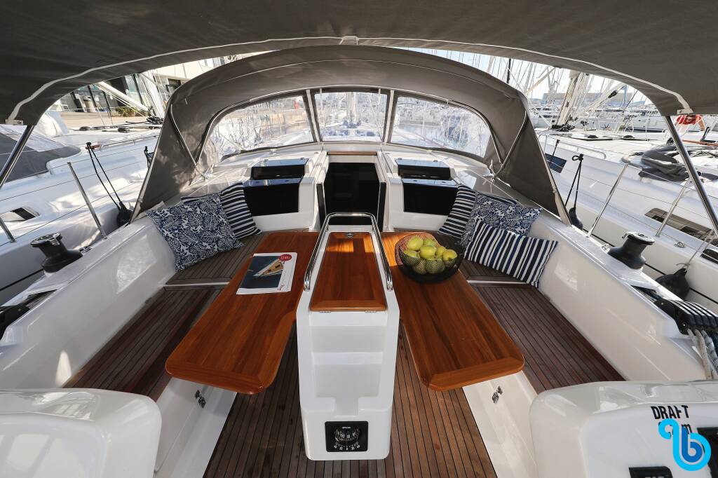 Hanse 458, 