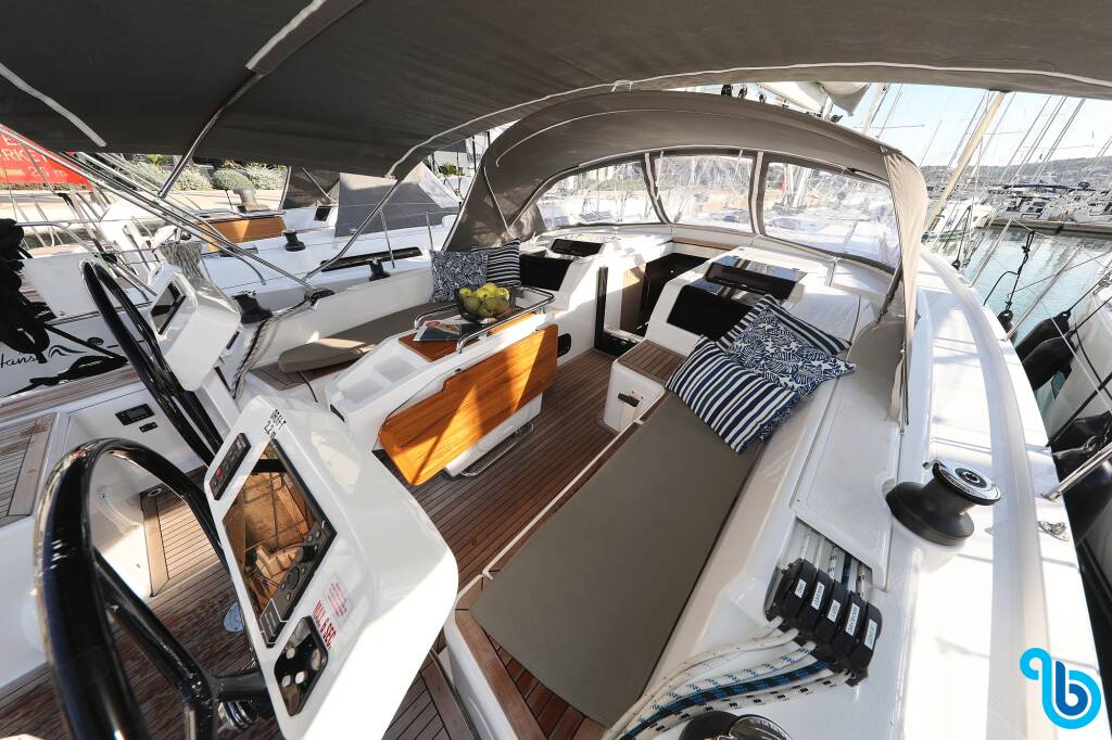 Hanse 458, 