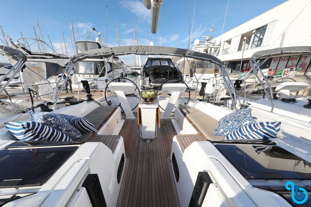 Hanse 458, 