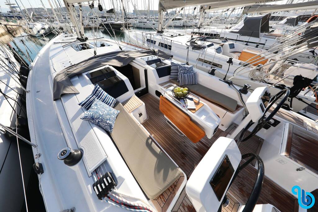 Hanse 458, 