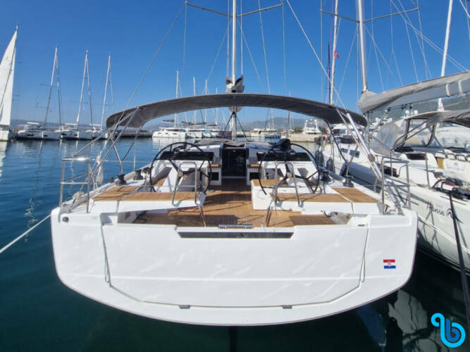 Hanse 460 FEMI STAR