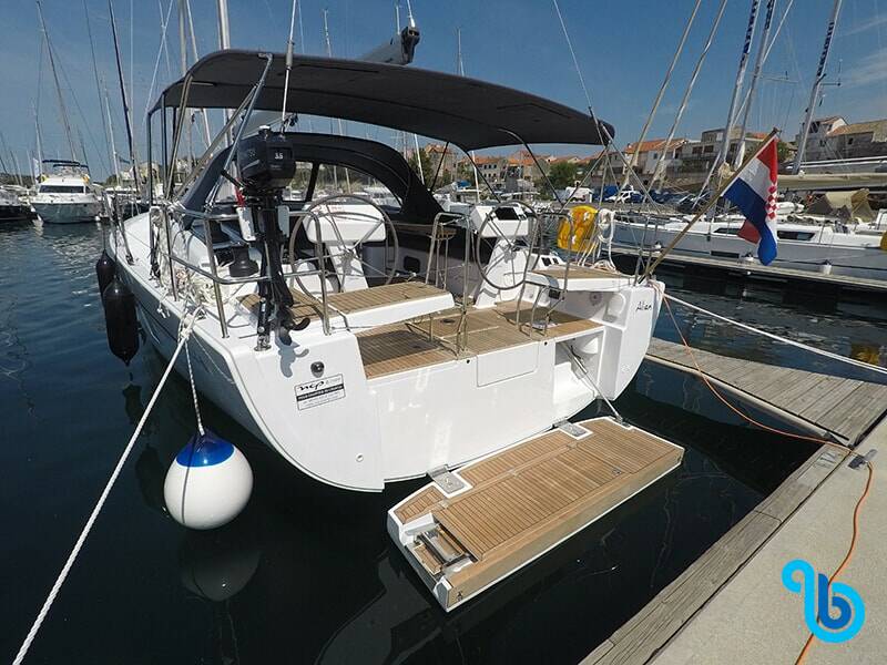 Hanse 508, Alian