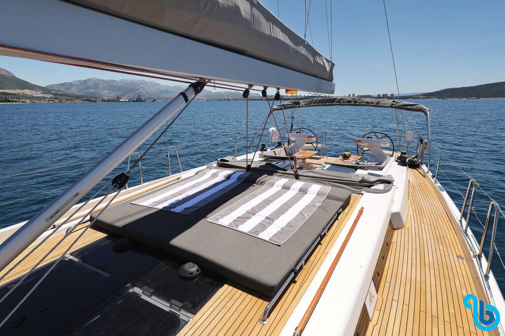 Hanse 588, 