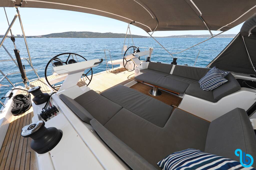 Hanse 588, 