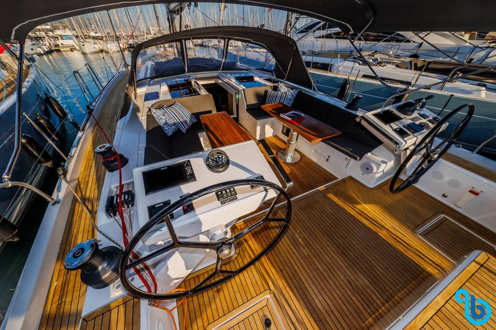 Hanse 588, 