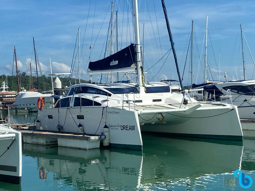 Island Spirit 38, Island Dream