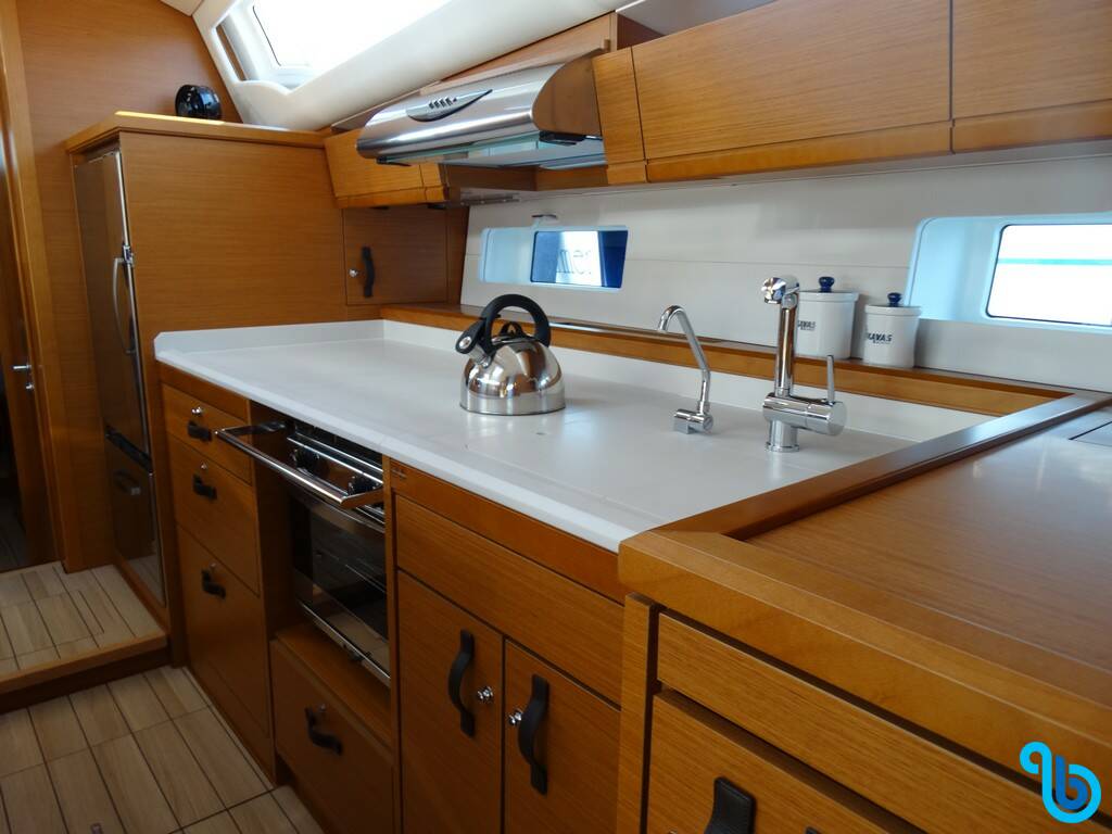 Jeanneau 54, ECONOMY