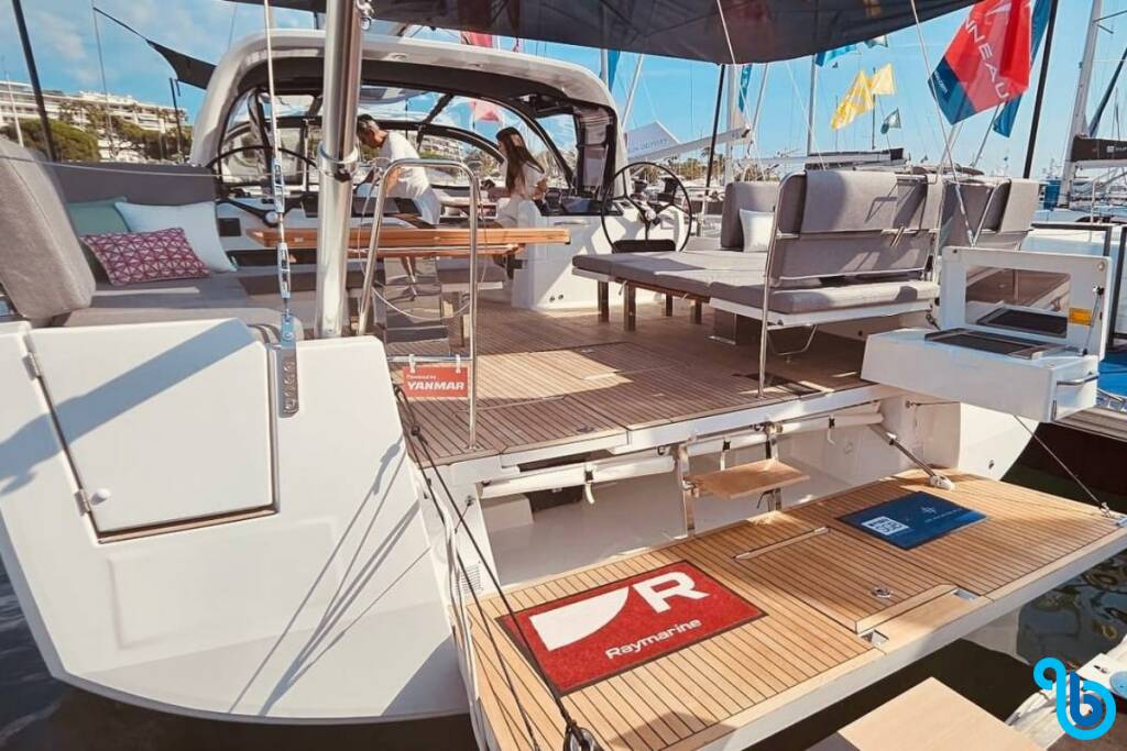 Jeanneau 55, Marina