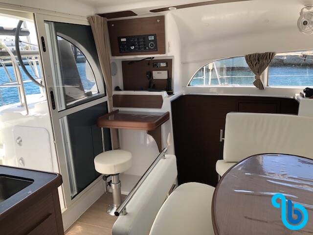 Lagoon 380, PRESTIGE