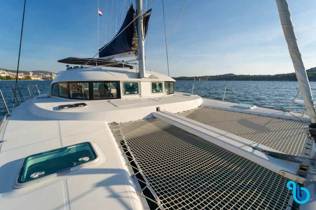 Lagoon 380, Twin Star