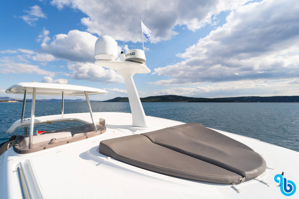 Lagoon 40 MotorYacht, FAMILY