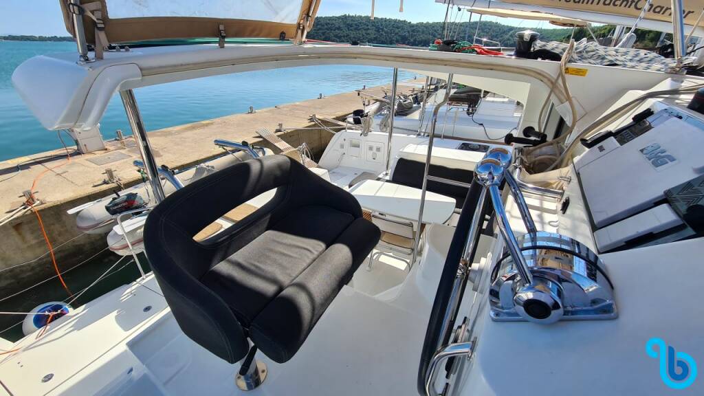 Lagoon 40, OCEAN KING III **