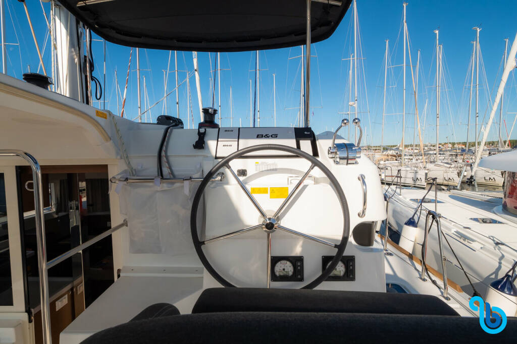 Lagoon 40, 