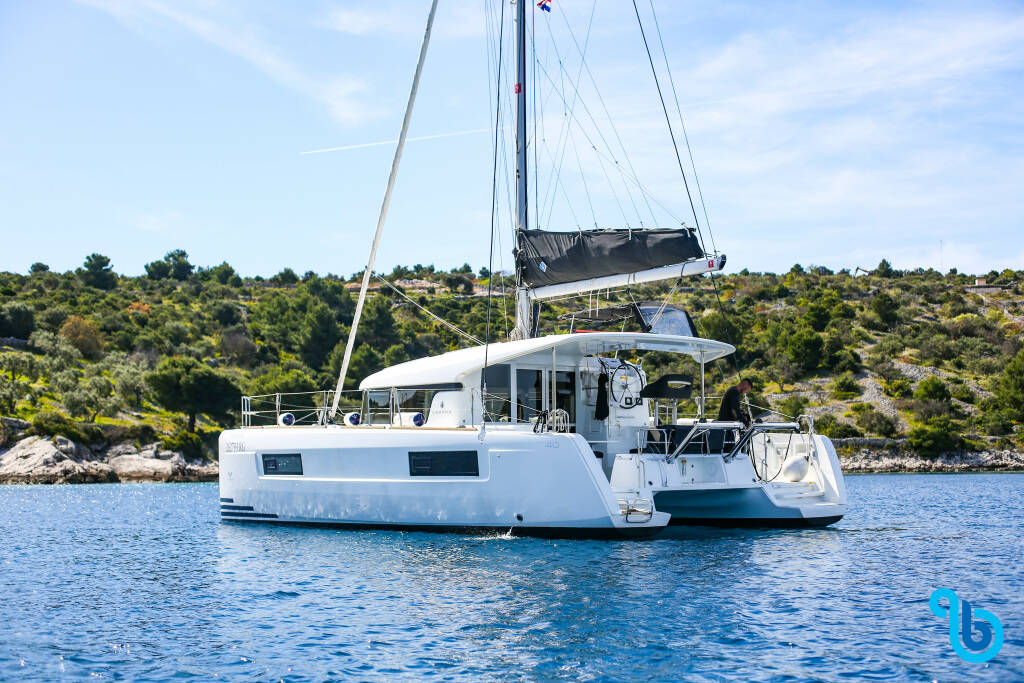 Lagoon 40, Bahia Real BLUE HULL