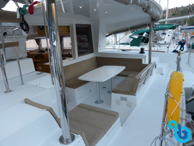 Lagoon 400, 