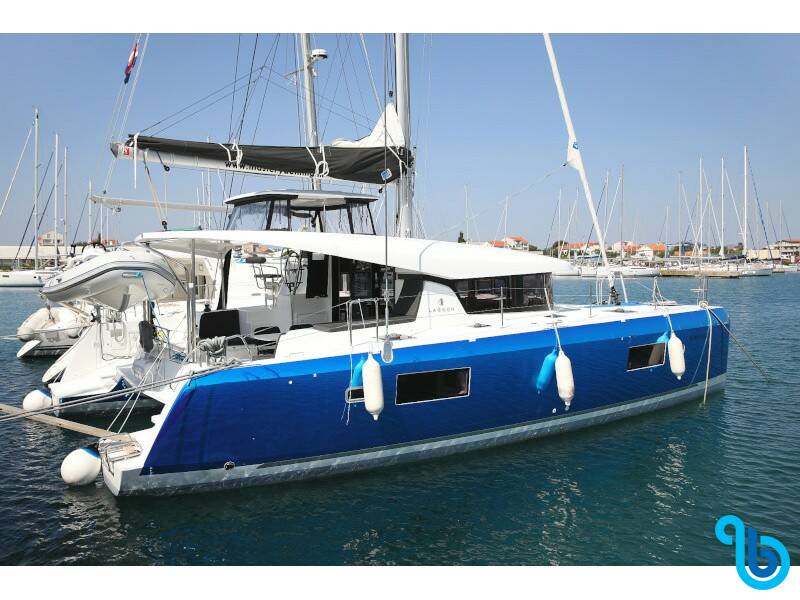 Lagoon 42, ROYAL SALUTE