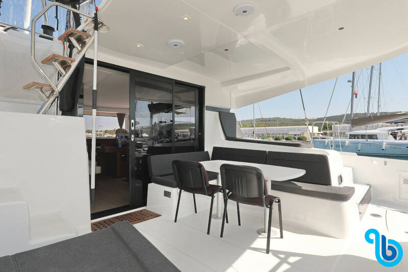 Lagoon 42, ROYAL SALUTE