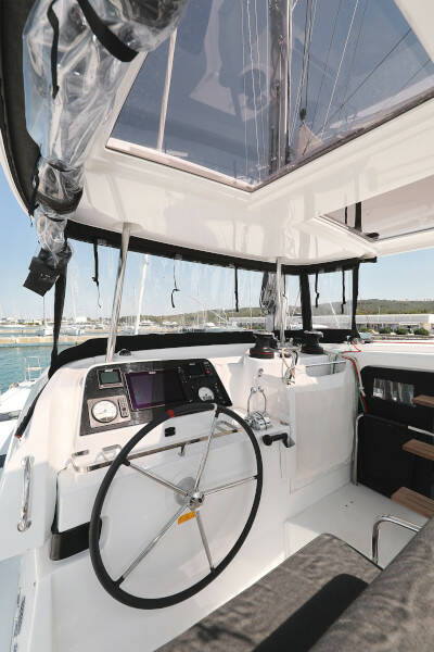 Lagoon 42, ROYAL SALUTE