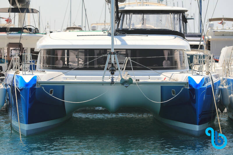 Lagoon 42, ROYAL SALUTE