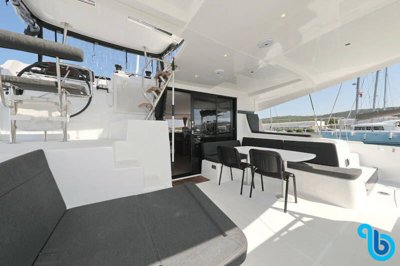 Lagoon 42, ROYAL SALUTE