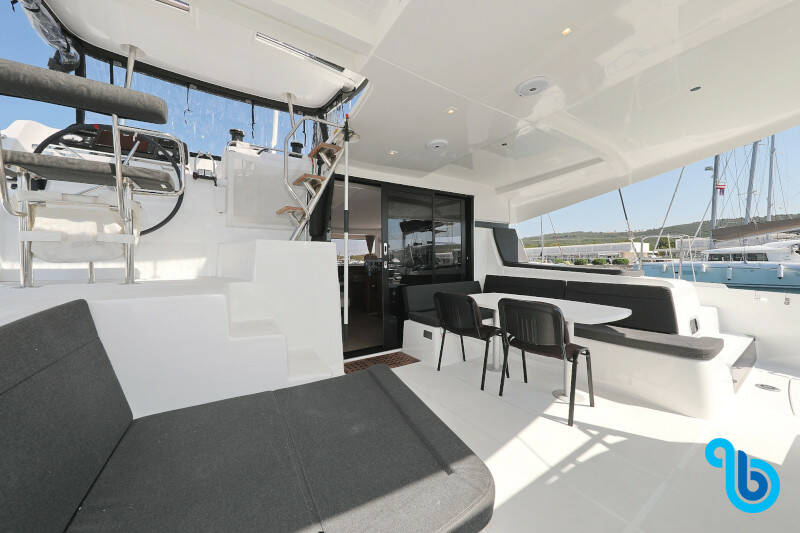 Lagoon 42, ROYAL SALUTE