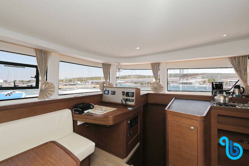 Lagoon 42, ROYAL SALUTE