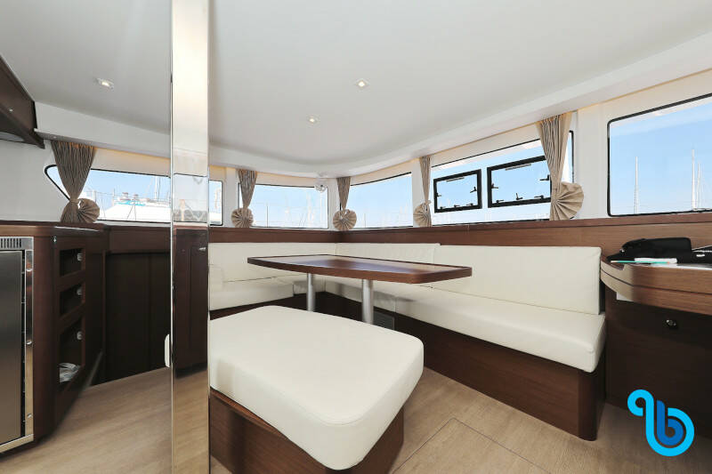 Lagoon 42, ROYAL SALUTE