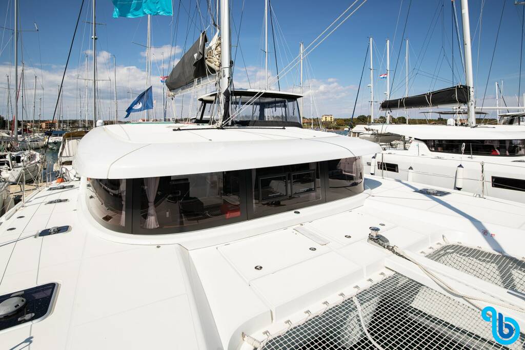 Lagoon 42, Mare Fiero