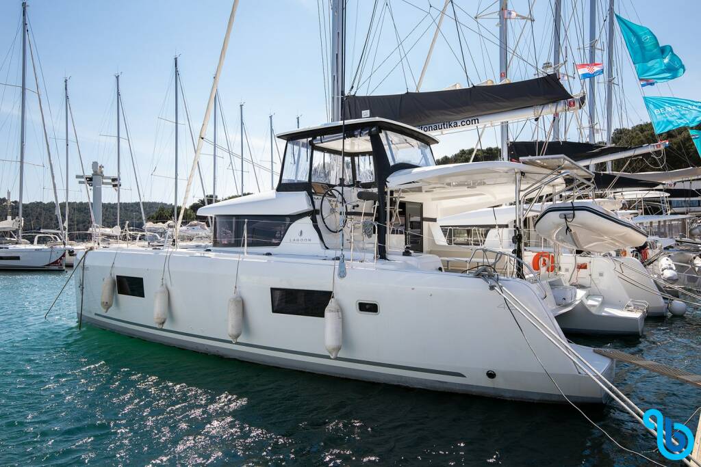 Lagoon 42, Mare Fiero