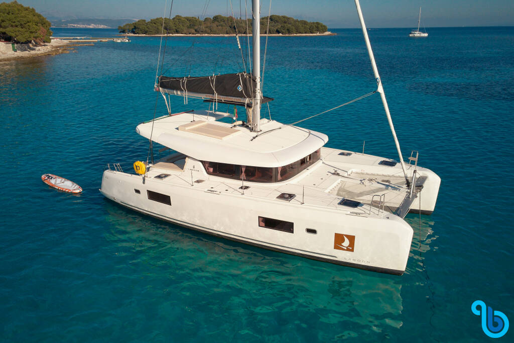 Lagoon 42, 