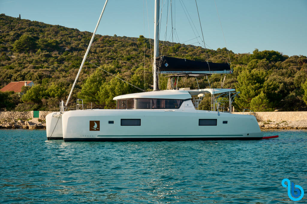 Lagoon 42, 