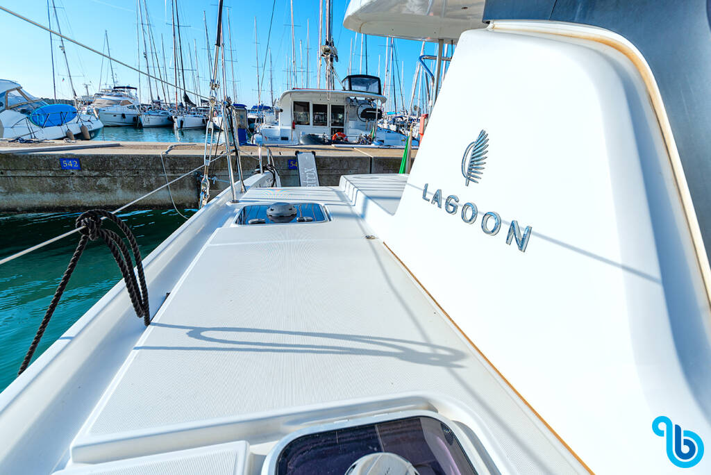 Lagoon 42, Beatrix