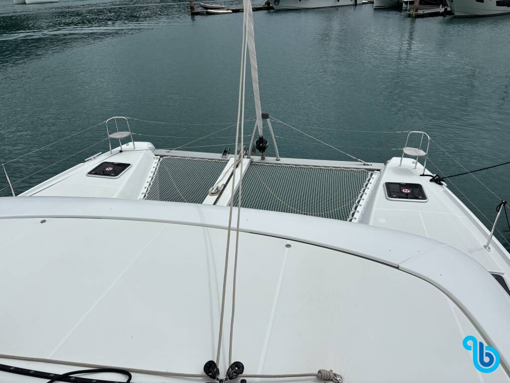 Lagoon 42, Victoria