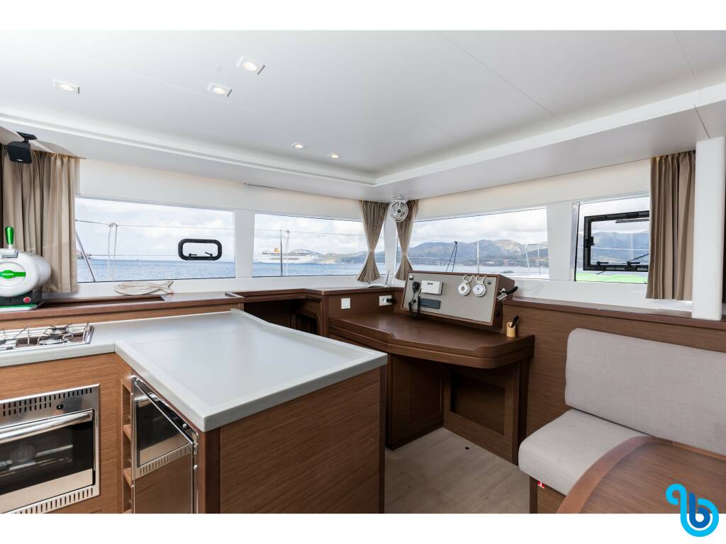 Lagoon 450  Flybridge, Harael