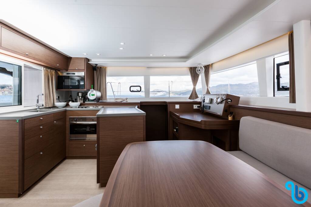 Lagoon 450  Flybridge, Harael