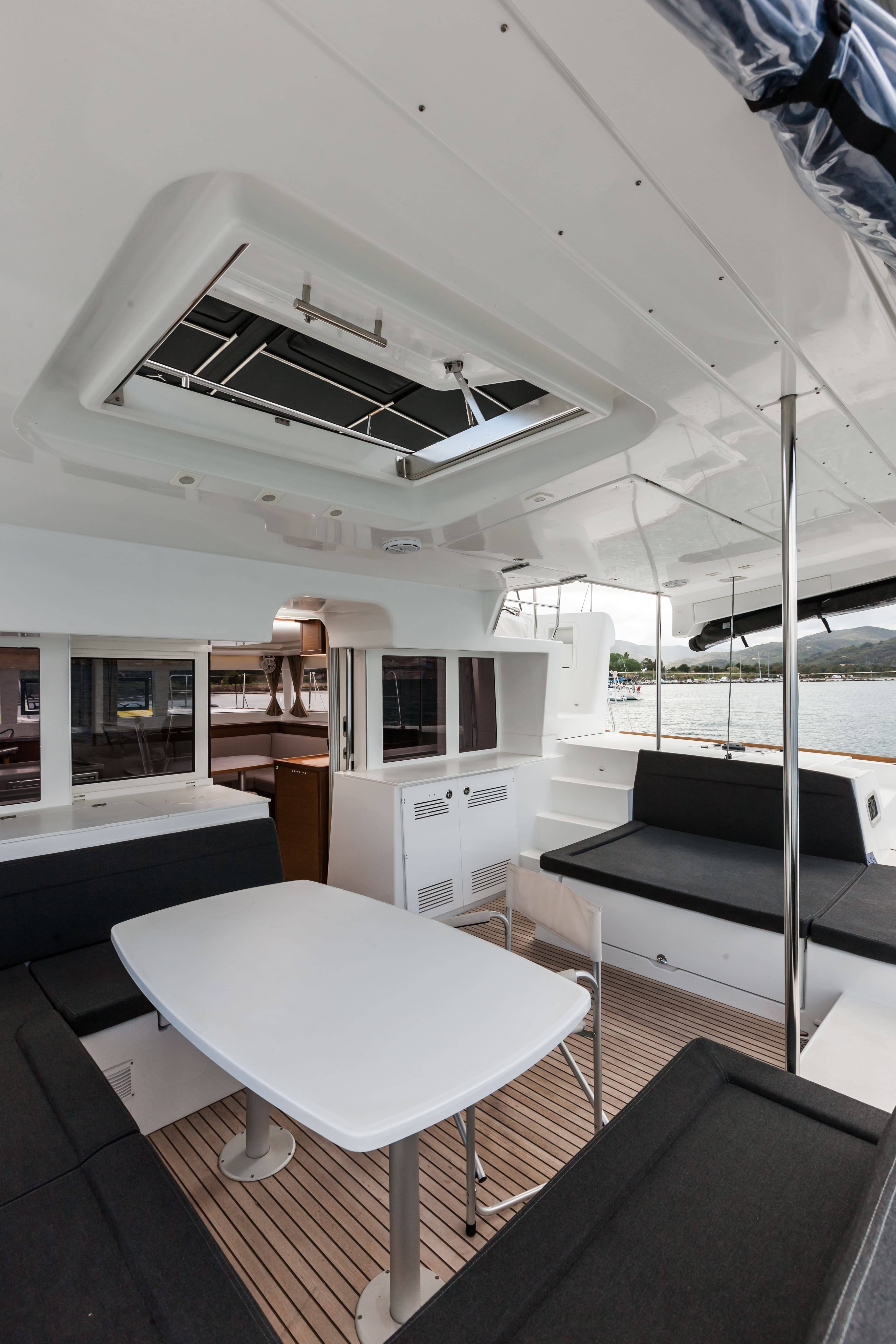 Lagoon 450  Flybridge, Harael