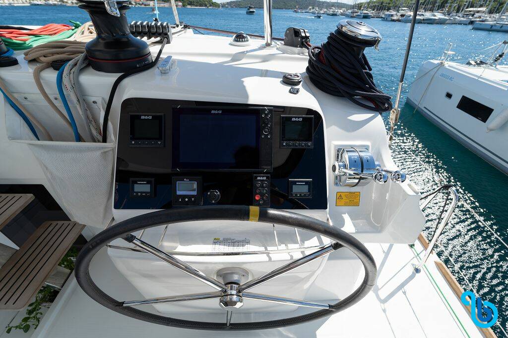 Lagoon 450 Sport, Elenya