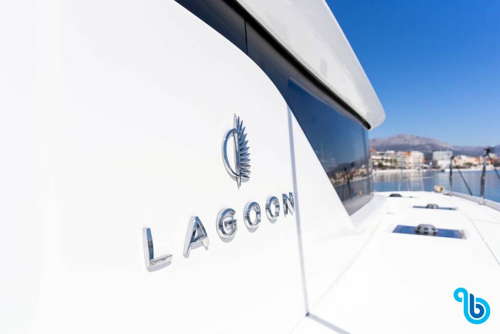 Lagoon 46, QUEEN NIKA