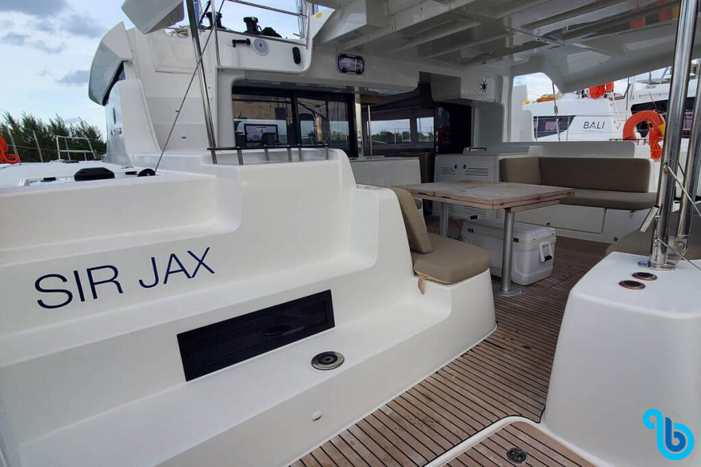 Lagoon 46, SIR JAX