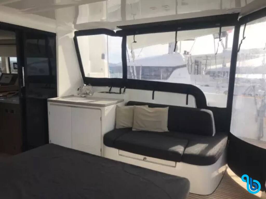 Lagoon 50, Baten Kaitos II  (A/C, WM, Generator, Tender Lift, Inverter)